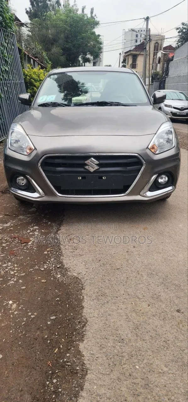 Suzuki Dzire 2022 Silver