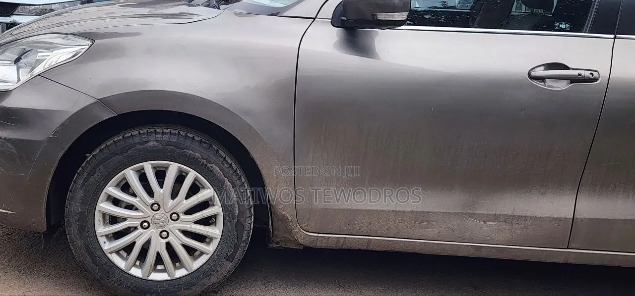 Suzuki Dzire 2022 Silver