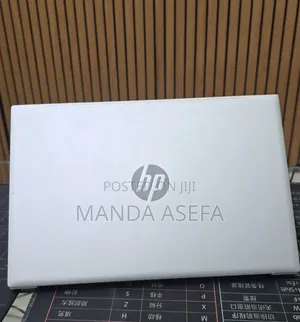 New Laptop HP Pavilion 13 8GB Intel Core i5 SSD 512GB