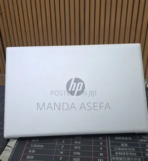 New Laptop HP Pavilion 13 8GB Intel Core i5 SSD 512GB