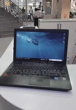 New Laptop Asus 8GB Intel Core i5 SSD 256GB