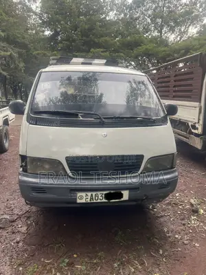 Mercedes-Benz T2 2001 White
