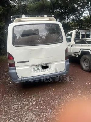 Mercedes-Benz T2 2001 White