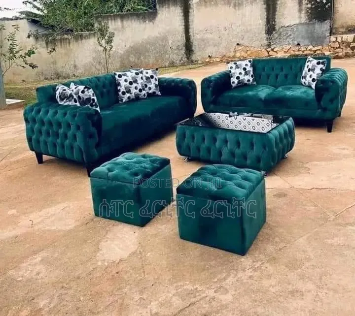 Jaw Dropping Sofa