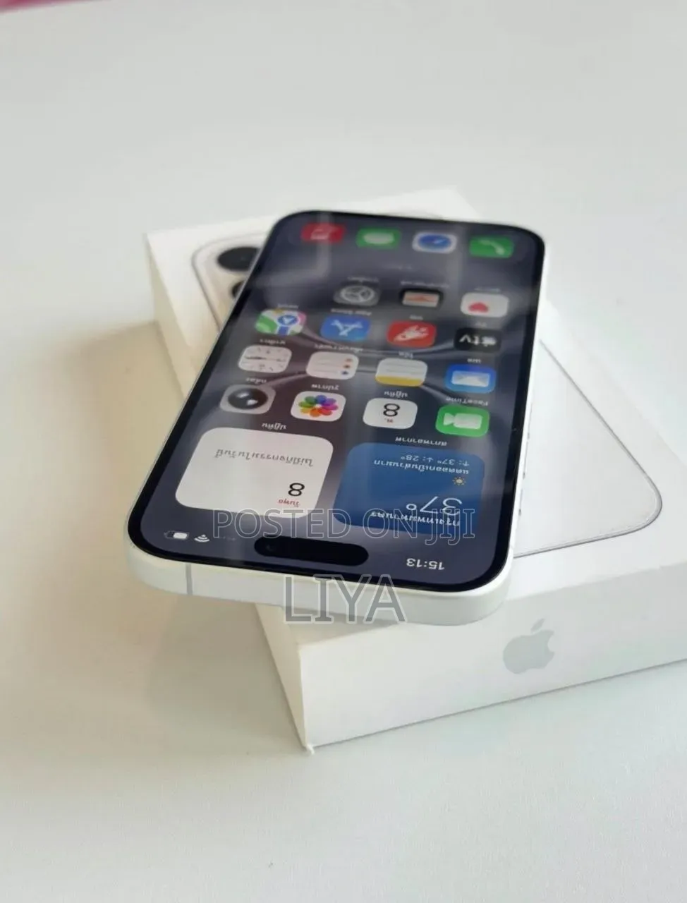 New Apple iPhone 16 128 GB White