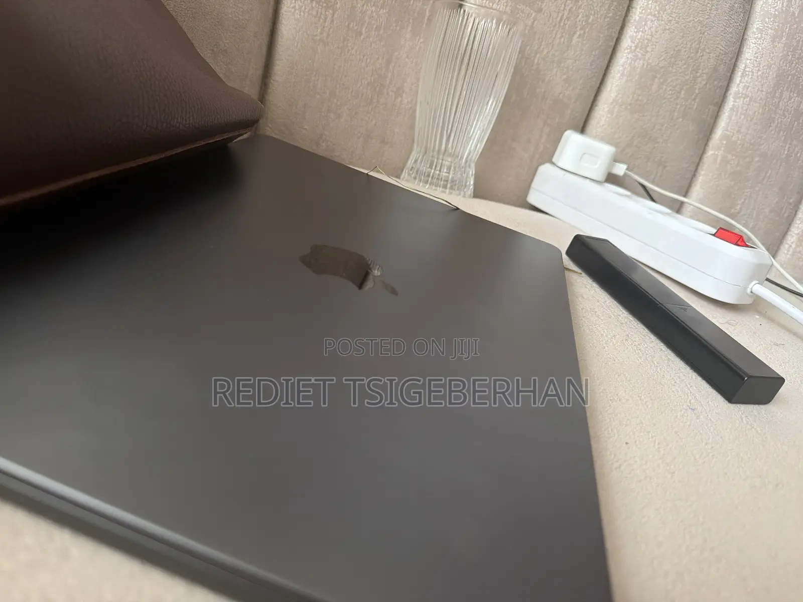 Laptop Apple MacBook 2006 32GB Intel Core Ultra 7 SSD 512GB