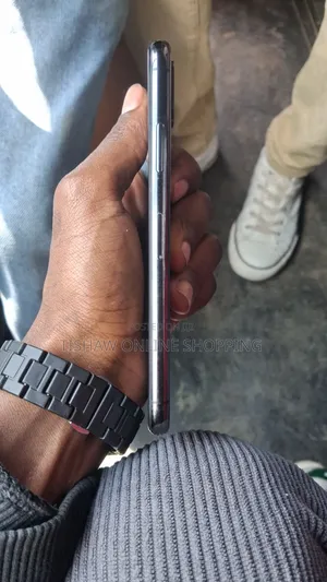Apple iPhone X 64 GB Black