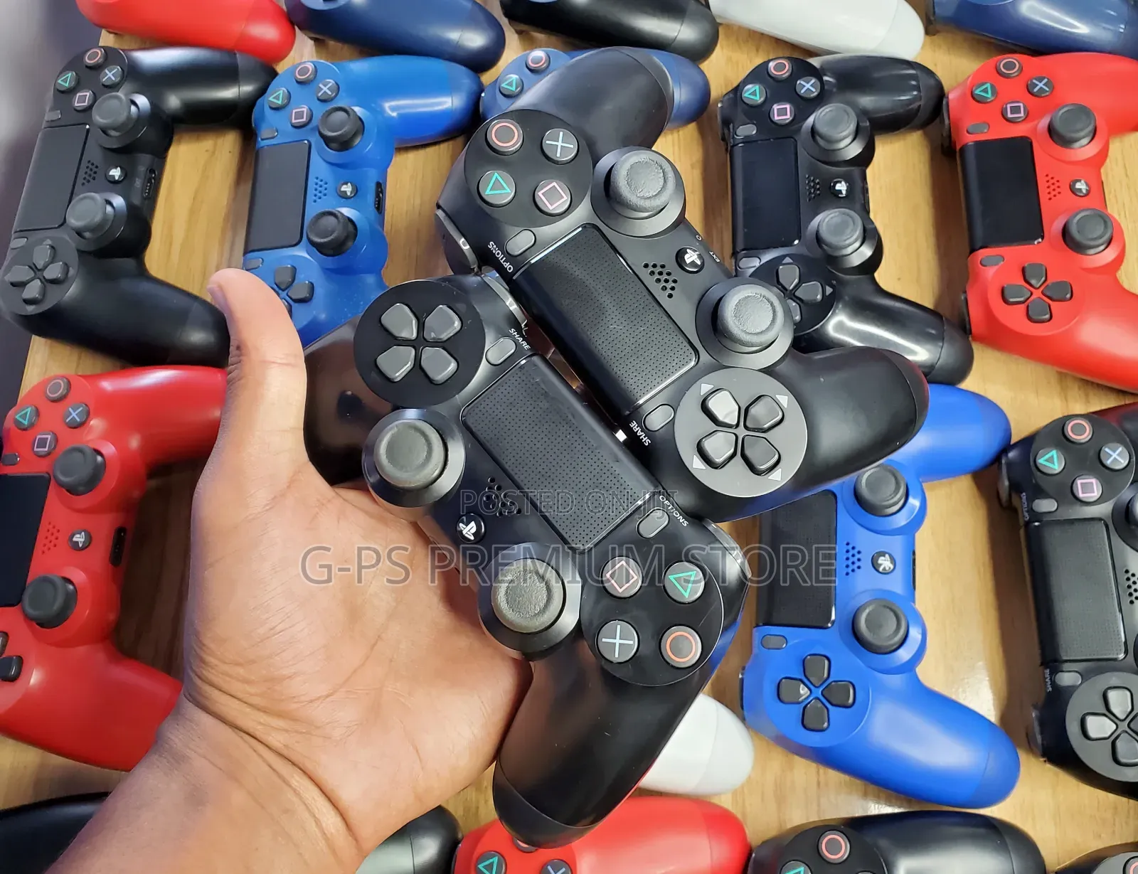 ኦሪጅናል Ps4 ጆይስቲክ (ከዱባይ የመጣ) - አዲስ