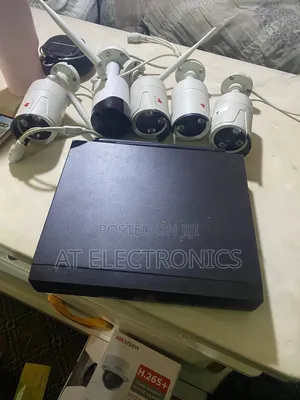 Cameras - MULTISTAR NVR/DVR +4 in/Out Door