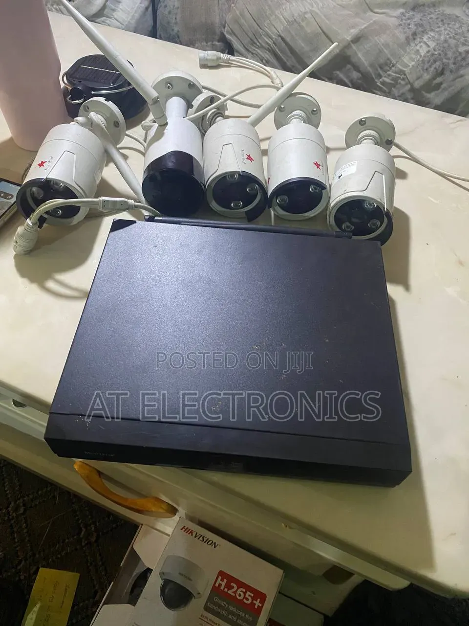 Cameras - MULTISTAR NVR/DVR +4 in/Out Door
