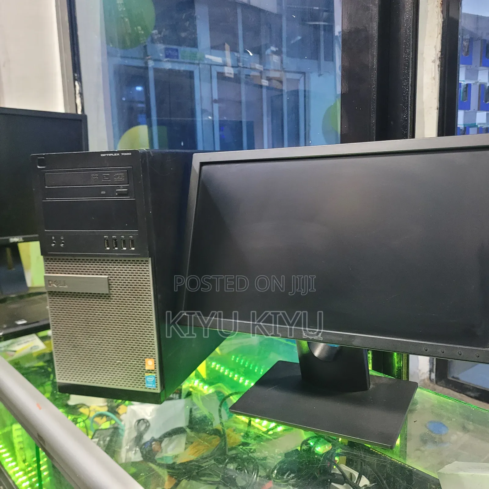 New Desktop Computer Dell Optiplex 7020 4GB Intel Core i5 HDD 500GB