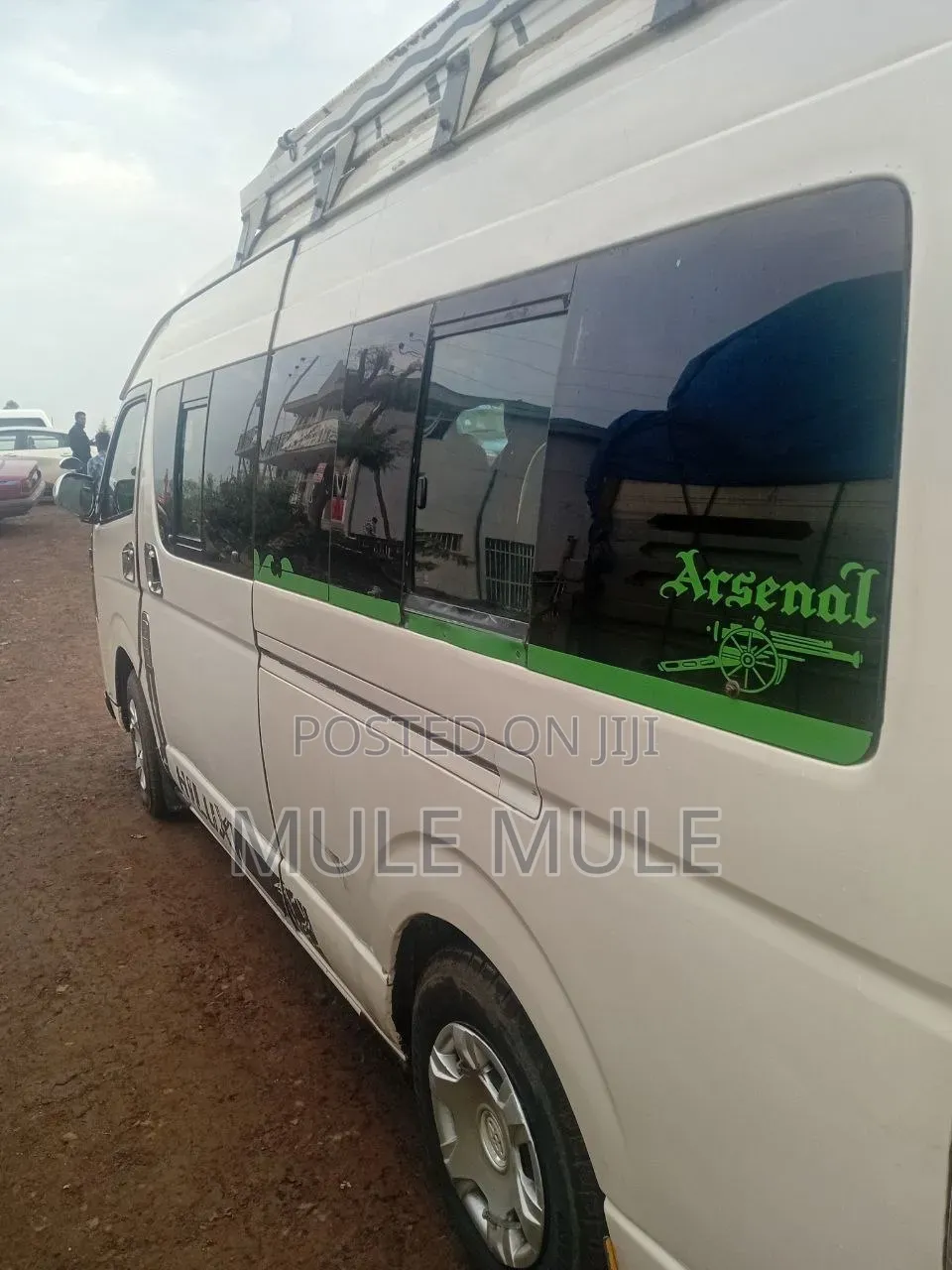 Toyota HiAce 2006 White