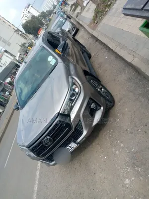 Toyota Hilux 2020 Gray