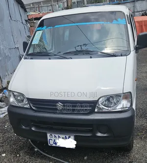 Suzuki Eeco 2023 White