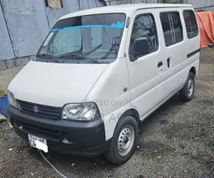 Suzuki Eeco 2023 White