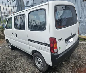 Suzuki Eeco 2023 White