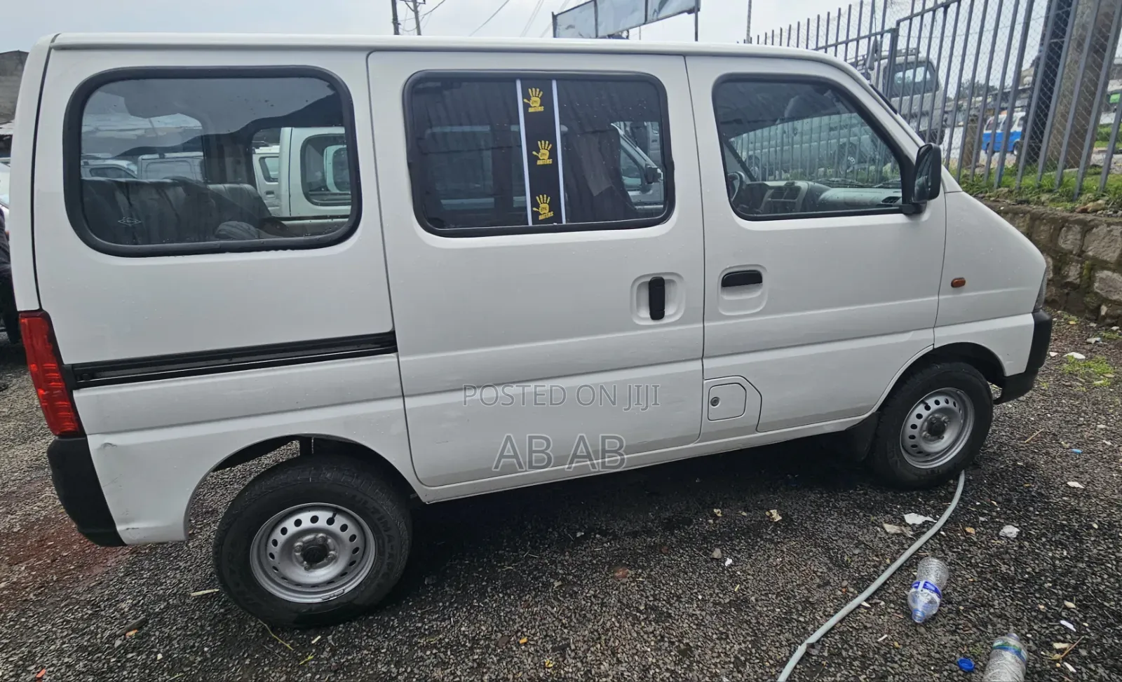 Suzuki Eeco 2023 White