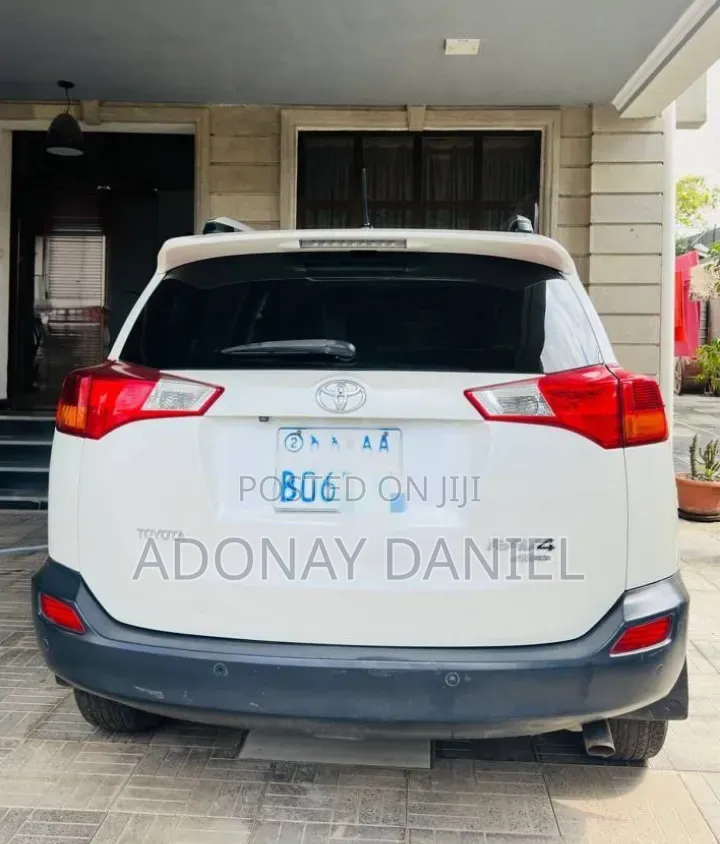Toyota RAV4 2016 White