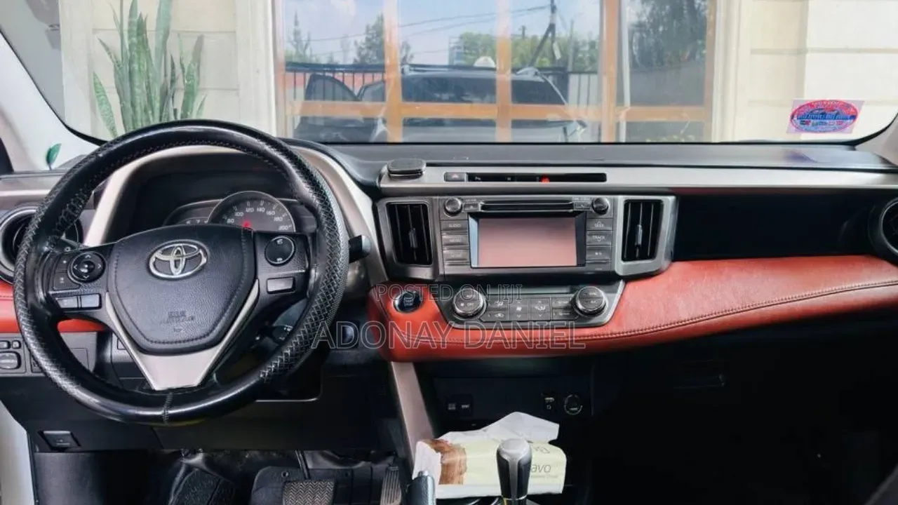 Toyota RAV4 2016 White
