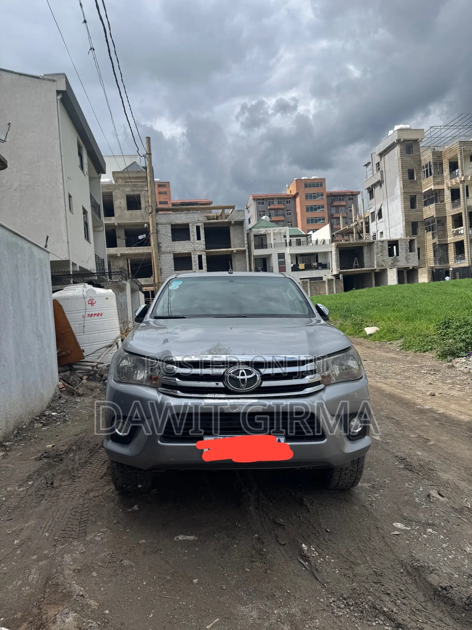 Toyota Hilux 2016 Gray