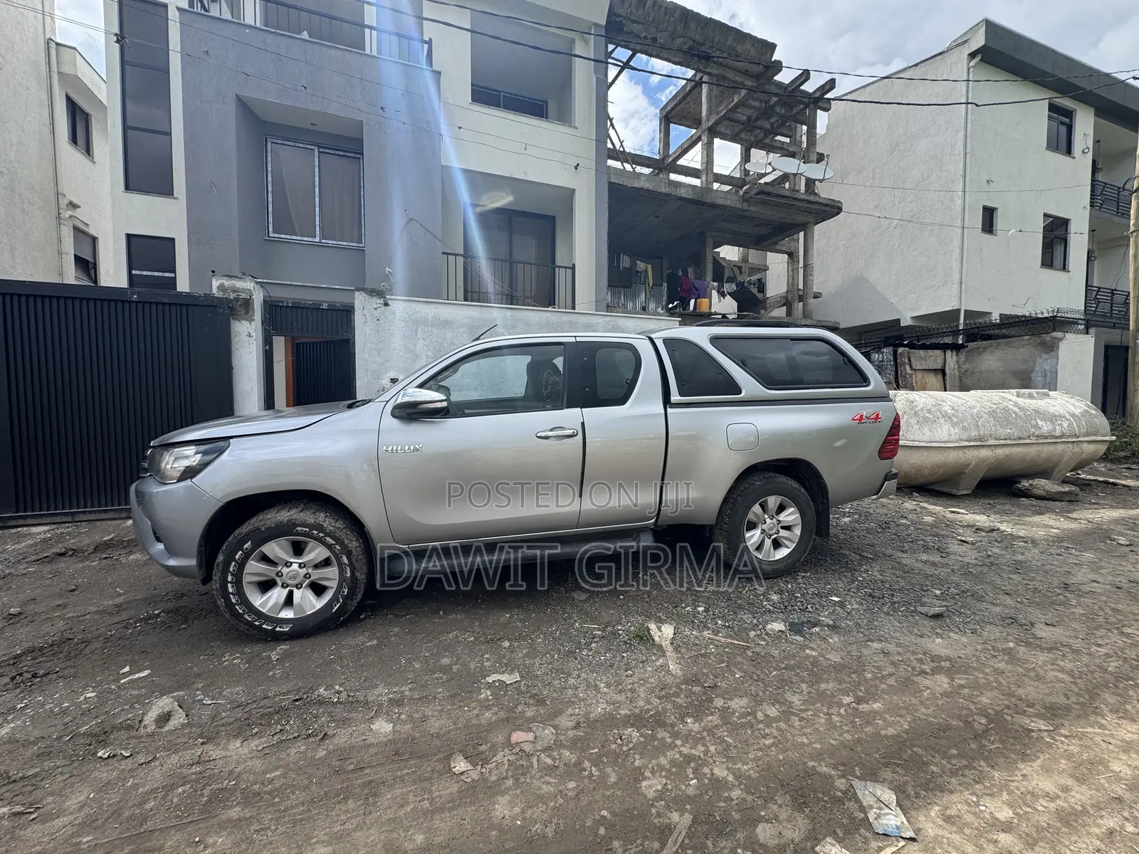Toyota Hilux 2016 Gray