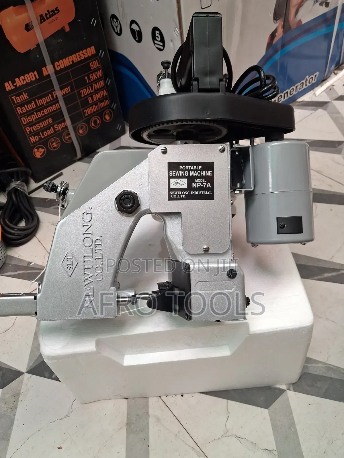 የማዳበሪያ መስፍያ ማሽን (Sewing Machine)