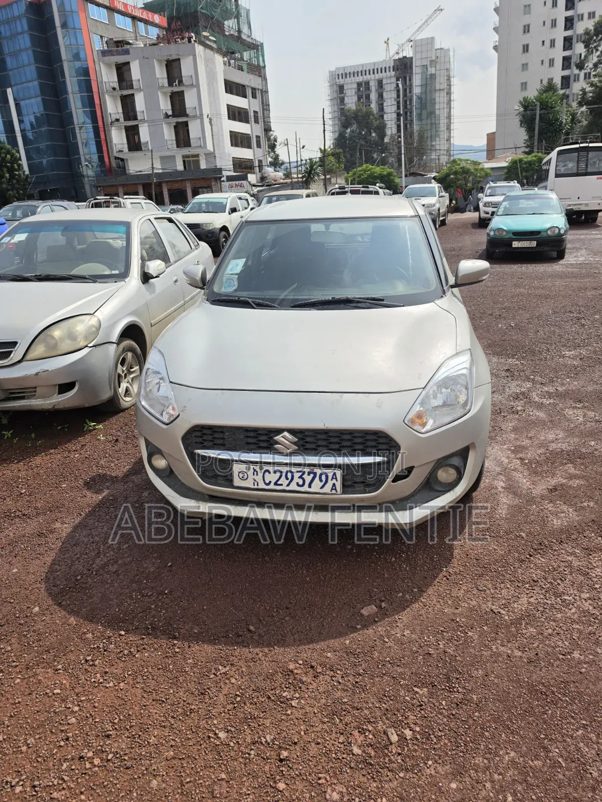 Suzuki Swift 2022 White