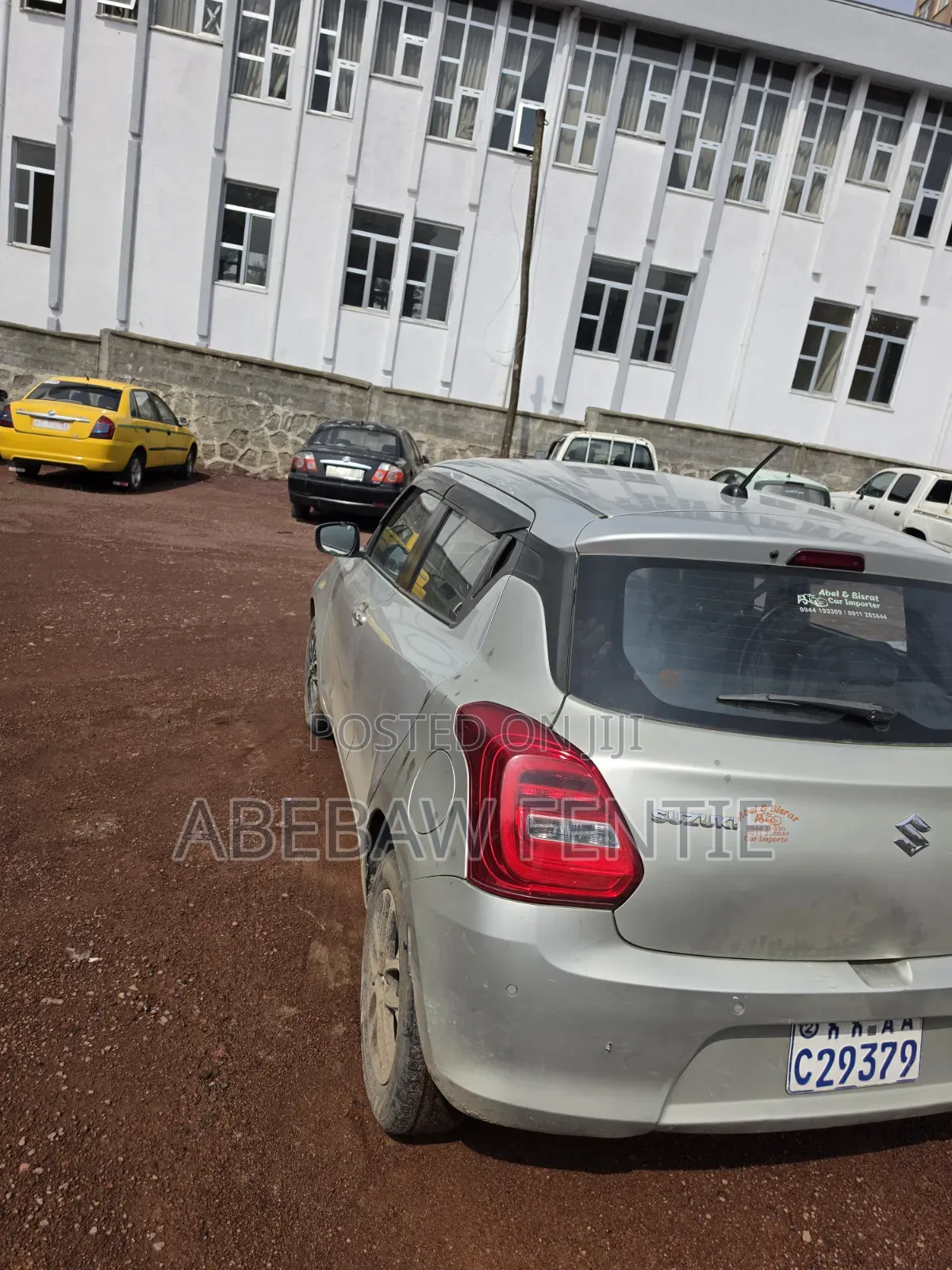 Suzuki Swift 2022 White