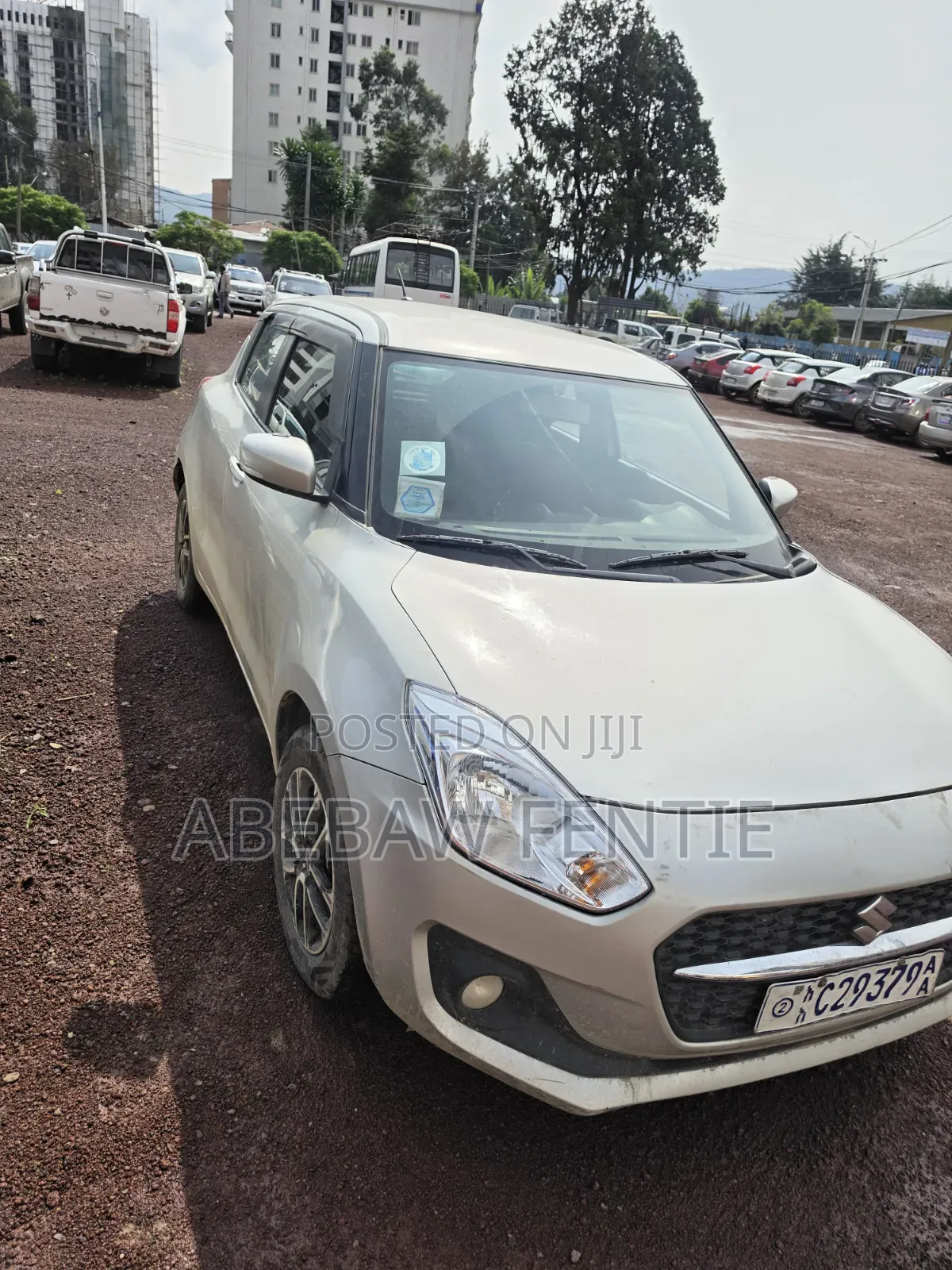 Suzuki Swift 2022 White