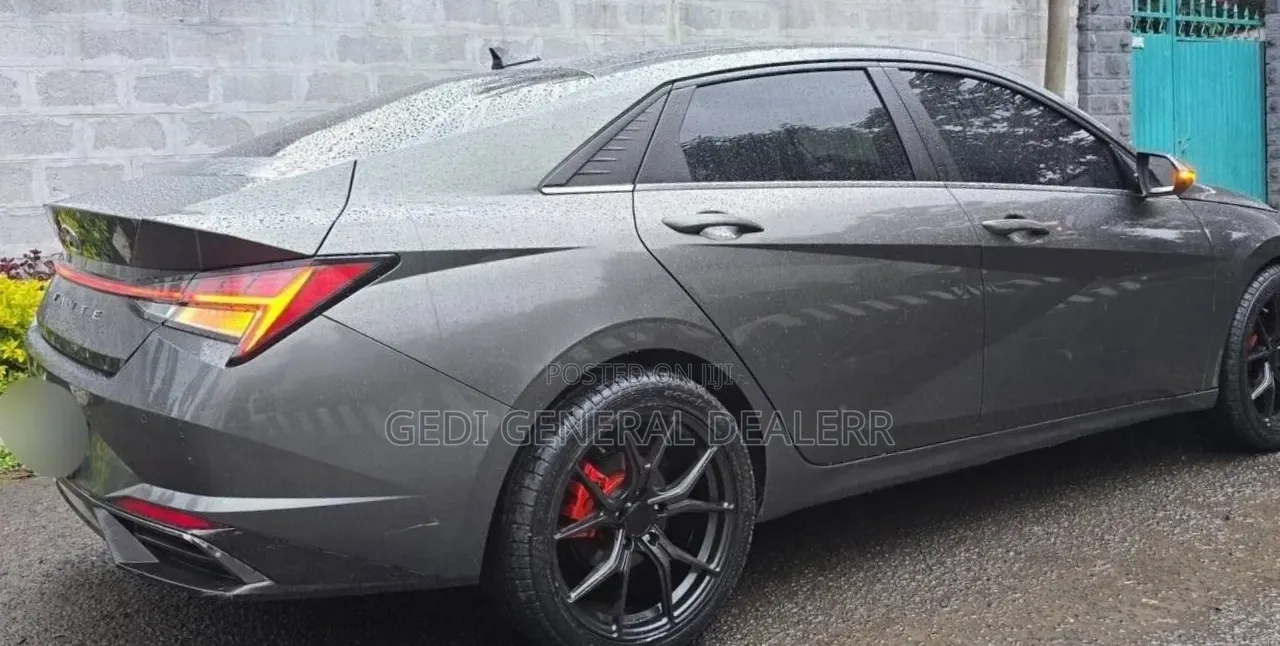 Hyundai Avante 2021 Gray