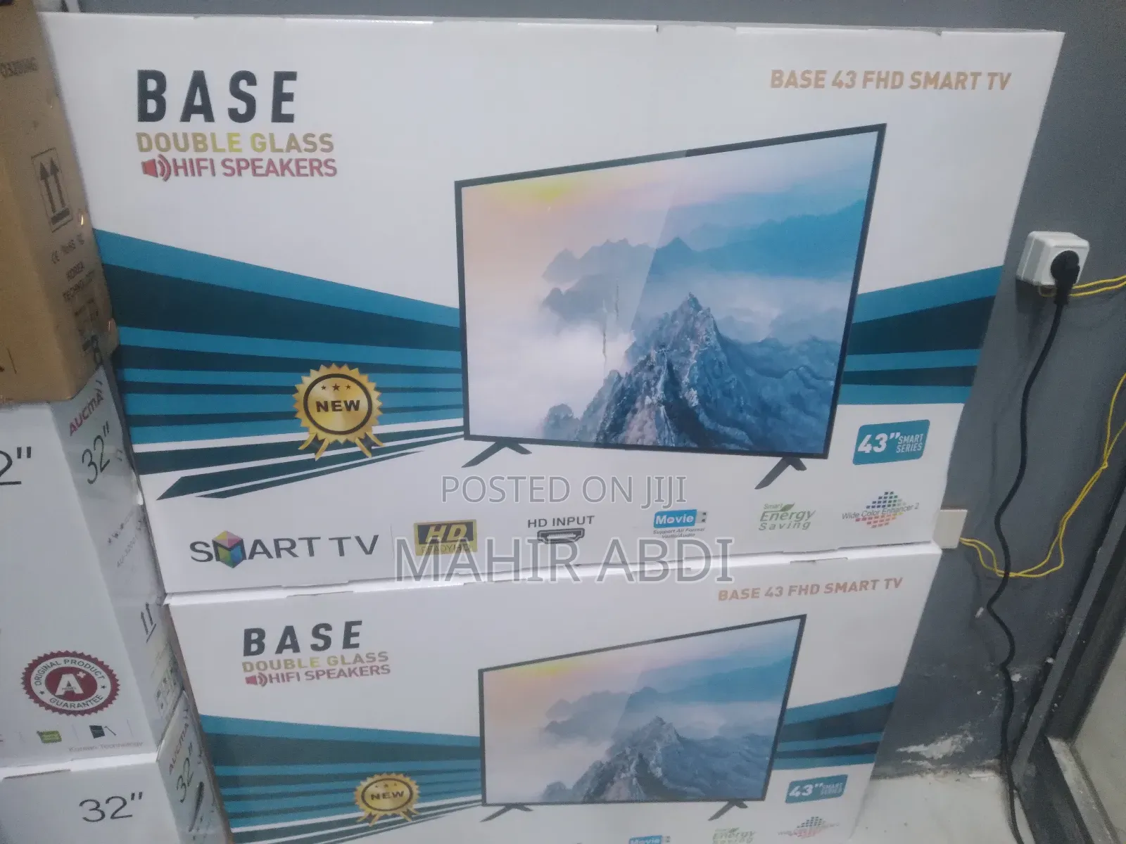 Base 43 Inch Smart TV