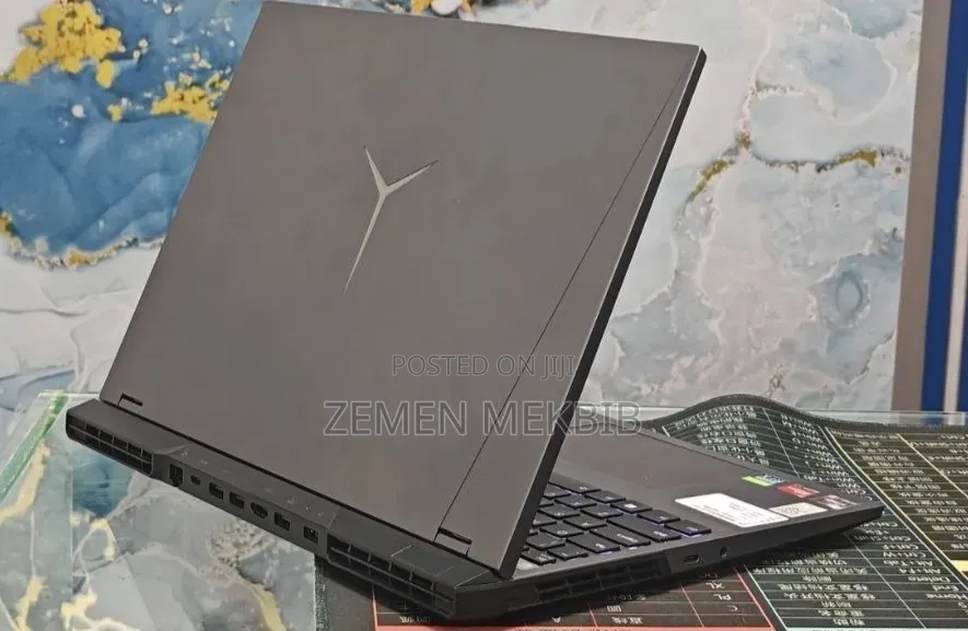 New Laptop Lenovo Legion 5 16GB AMD Ryzen 7 SSD 512GB
