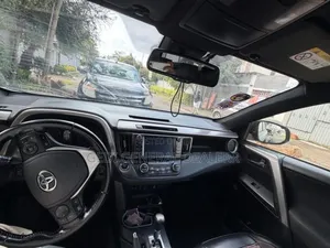 Toyota RAV4 2017 Gray