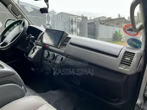 Toyota HiAce 2007 Silver
