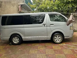 Toyota HiAce 2007 Silver