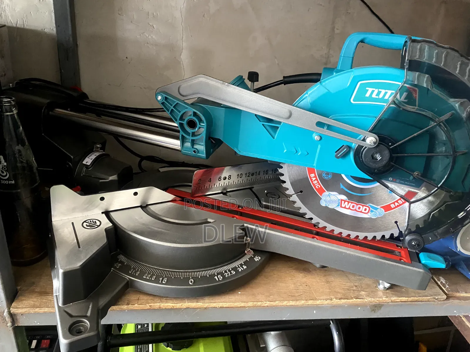 Total Slied Mater Saw 1800watt