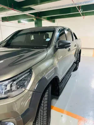 Toyota Hilux 2025 Purple