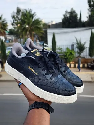Reebok Classic Leather Sneakers