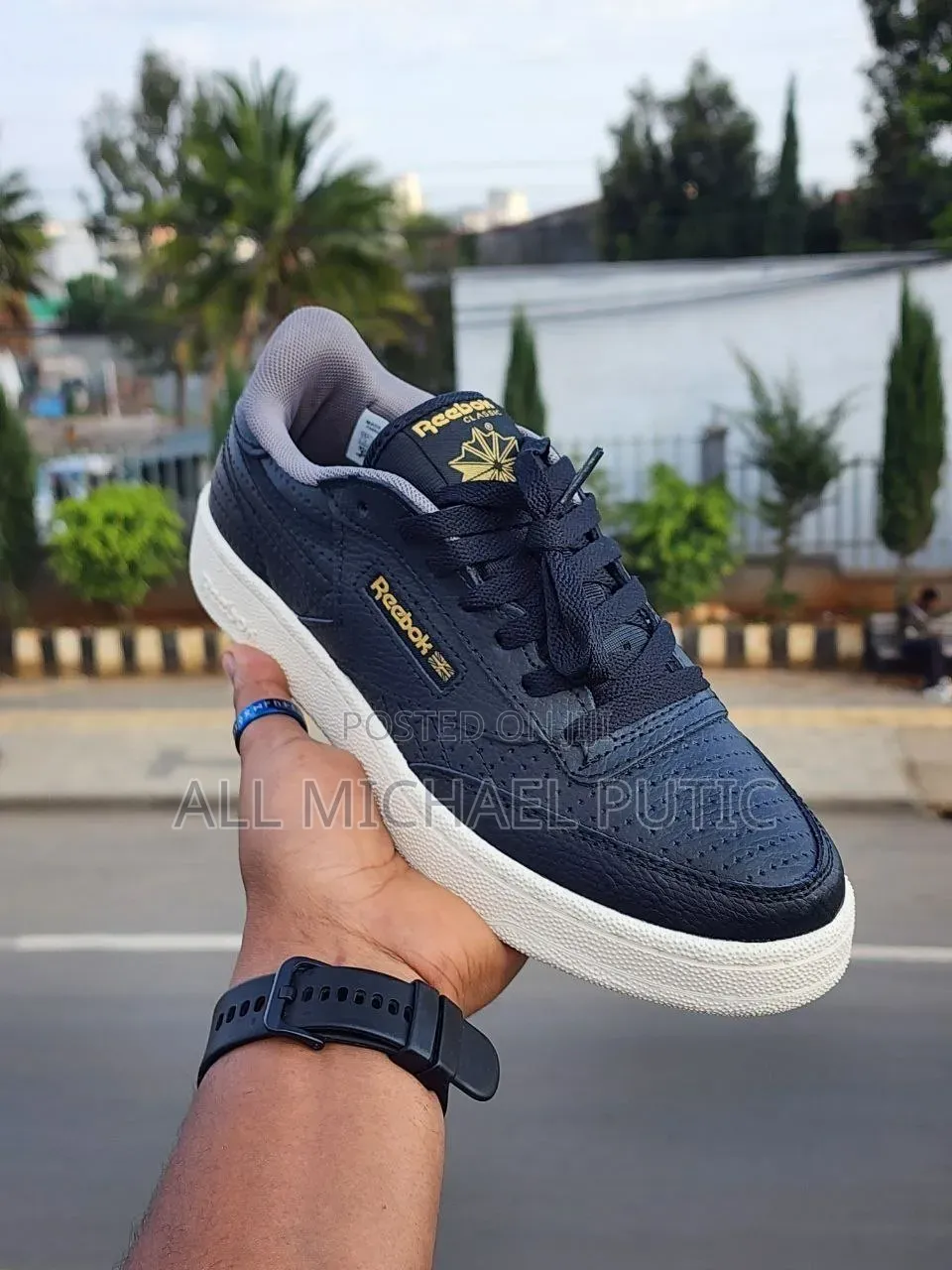 Reebok Classic Leather Sneakers