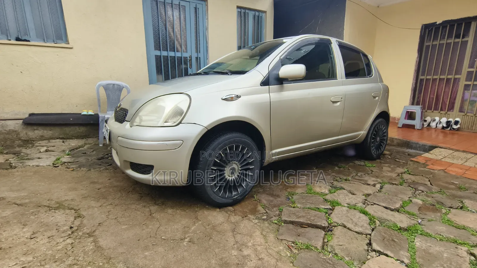 Toyota Vitz 2003