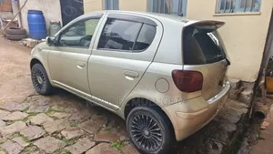 Toyota Vitz 2003