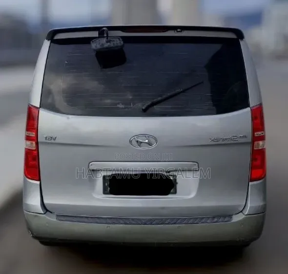 Hyundai Starex 2015 Silver