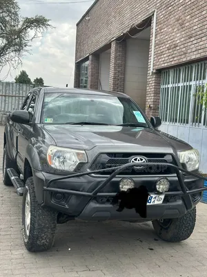 Toyota Tacoma 2014 Gray