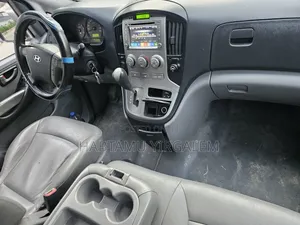 Hyundai Starex 2015 Silver