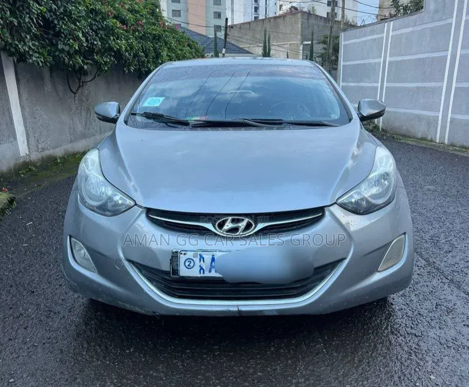 Hyundai Avante 2012 Blue
