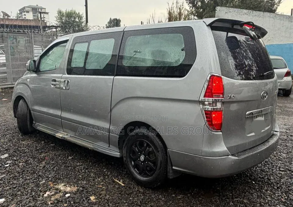 Hyundai Starex 2014 Silver