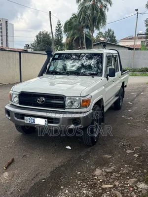 Toyota Land Cruiser 2020 White