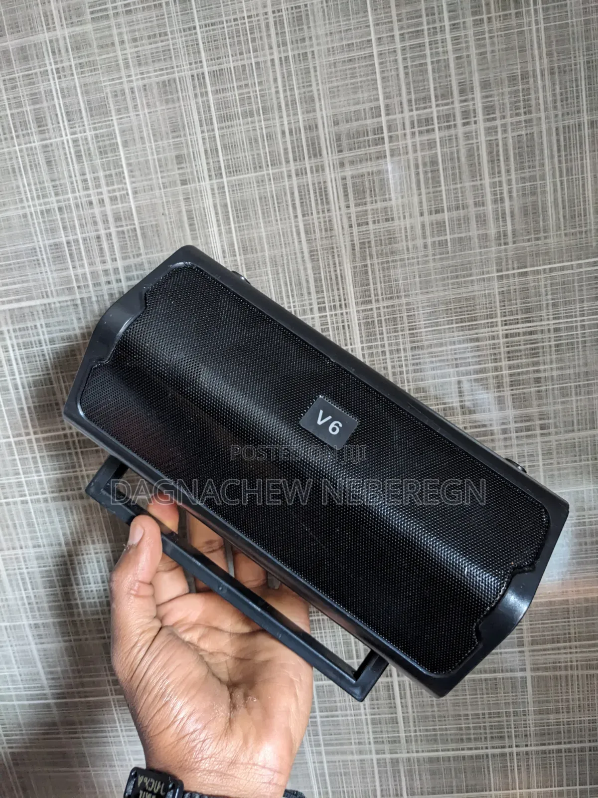 V6 Bluetooth Speaker