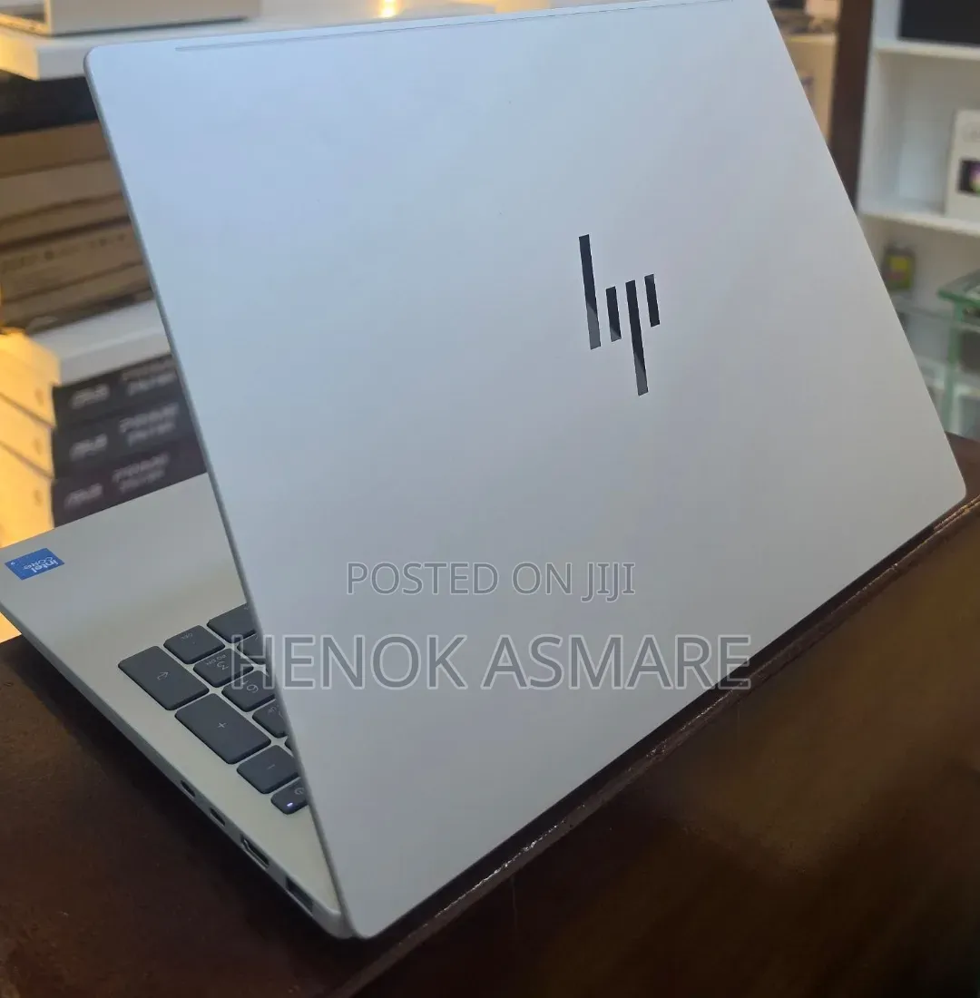 New Laptop HP OmniBook 7 16" 16GB Intel Core Ultra 9 SSD 1T