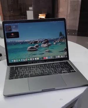 New Laptop Apple MacBook Pro 2020 M1 8GB Apple M1 Pro SSD 256GB